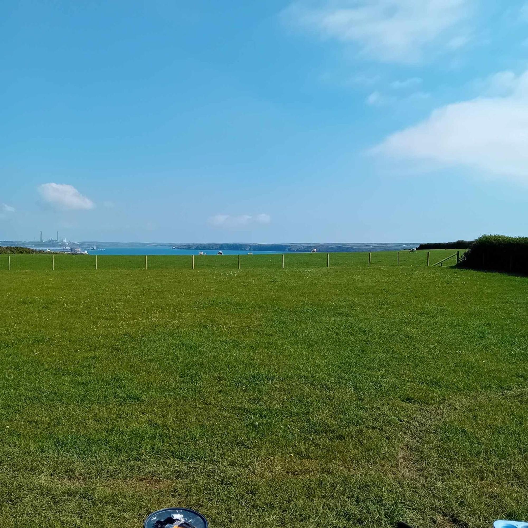 Coast Path Camping Saint Ishmaels  Esterno foto