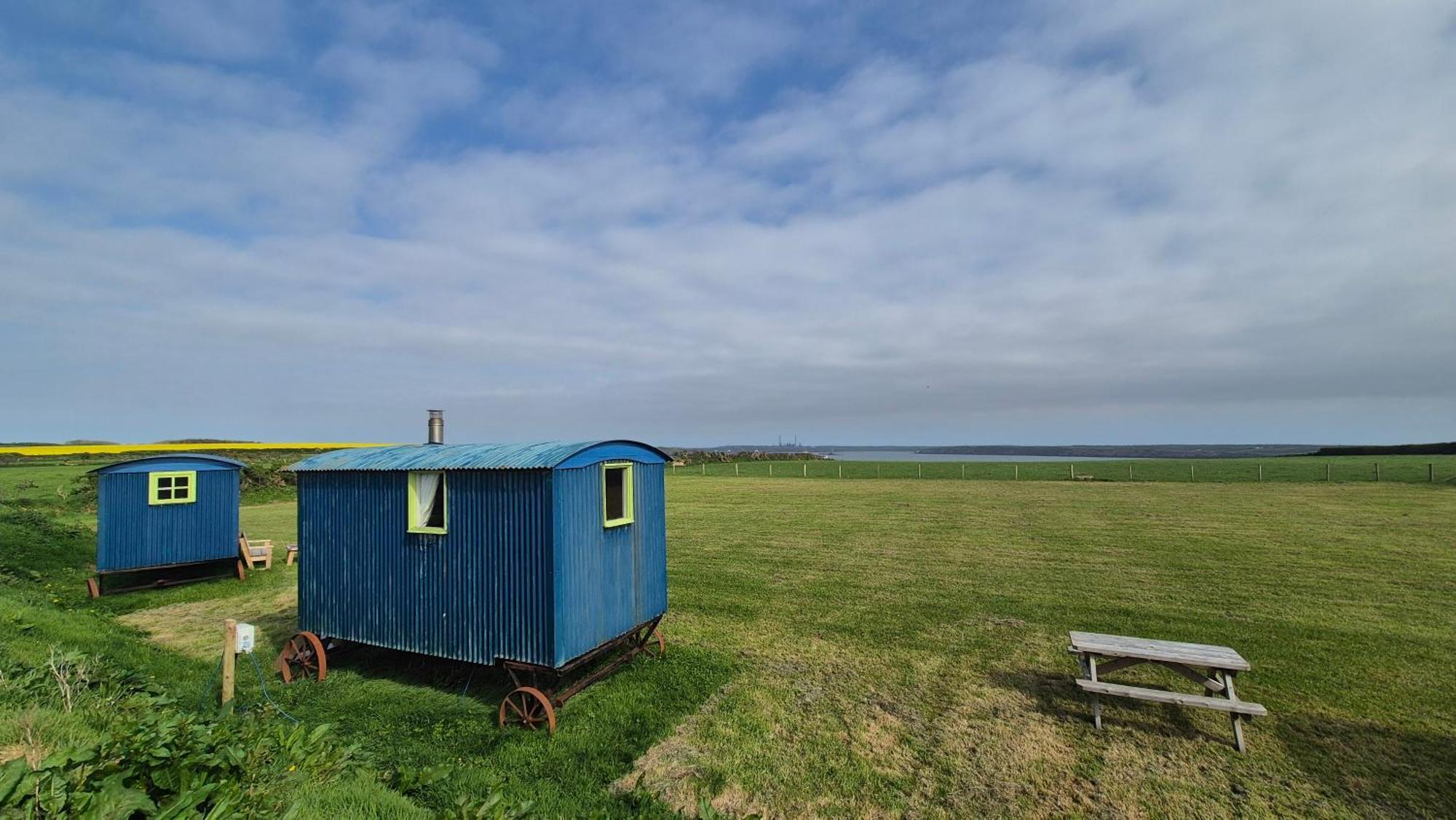 Coast Path Camping Saint Ishmaels  Esterno foto