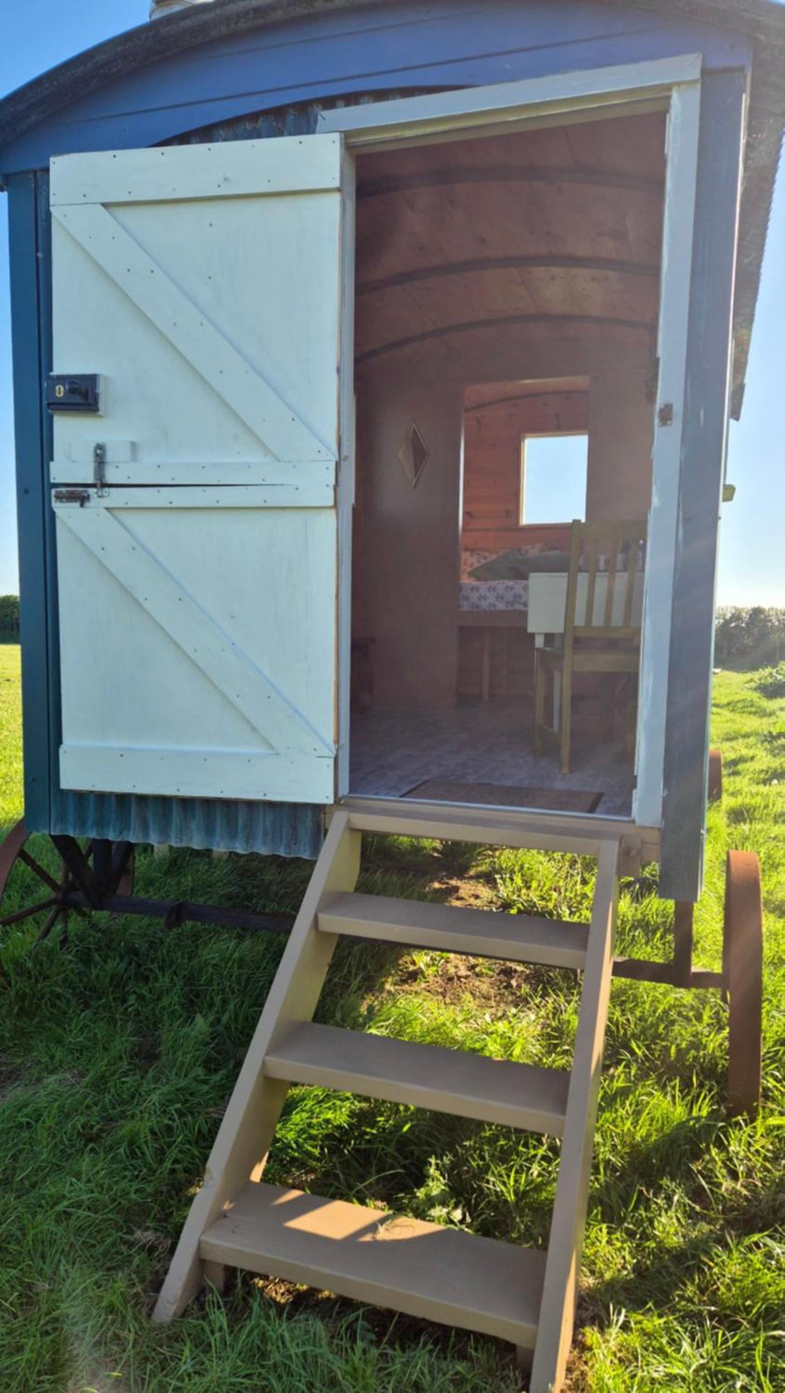 Coast Path Camping Saint Ishmaels  Esterno foto